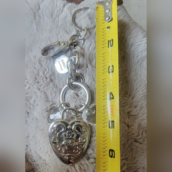 Silver Keychain with Heart Charms - Picture 5 of 5